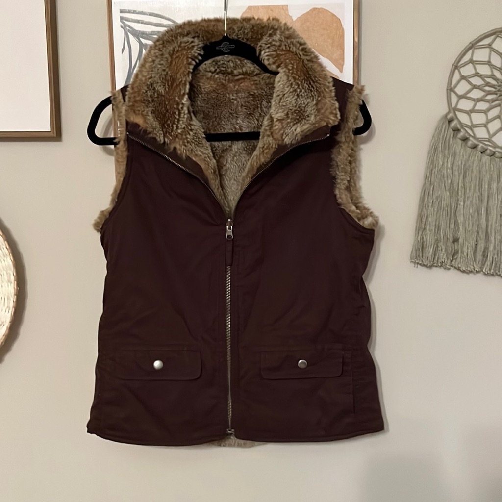 Gap Reverseable Vest